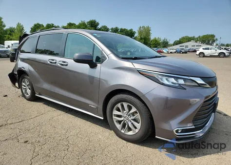 2021 Toyota Sienna Xle из США, поврежденный, VIN 5TDYRKEC8MS037114